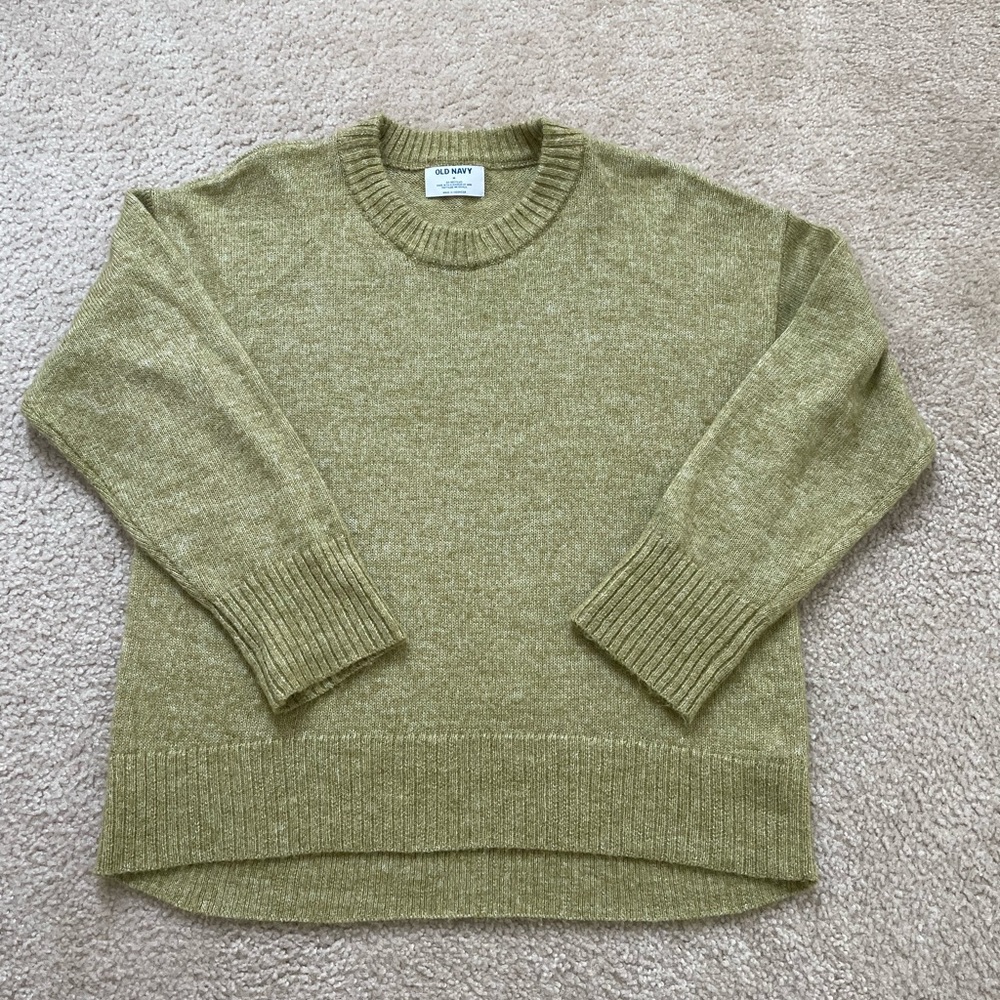 Old navy sweater
